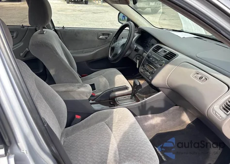 2001 Honda Accord Value Package z USA, uszkodzony, nr VIN 1HGCF86671A121692